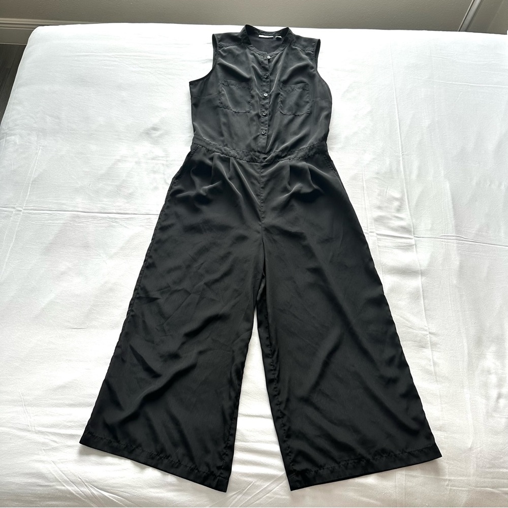Halogen black sleeveless lightweight wide leg cropped jumpsuit M EUC